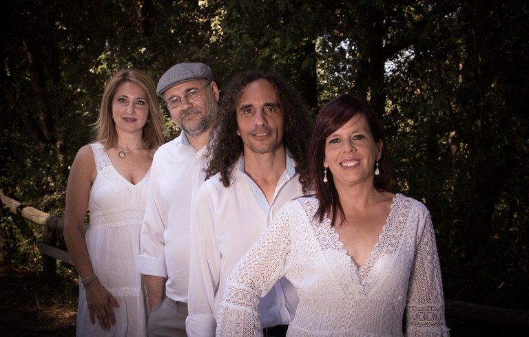 NEUS MAR havaneres.jpg